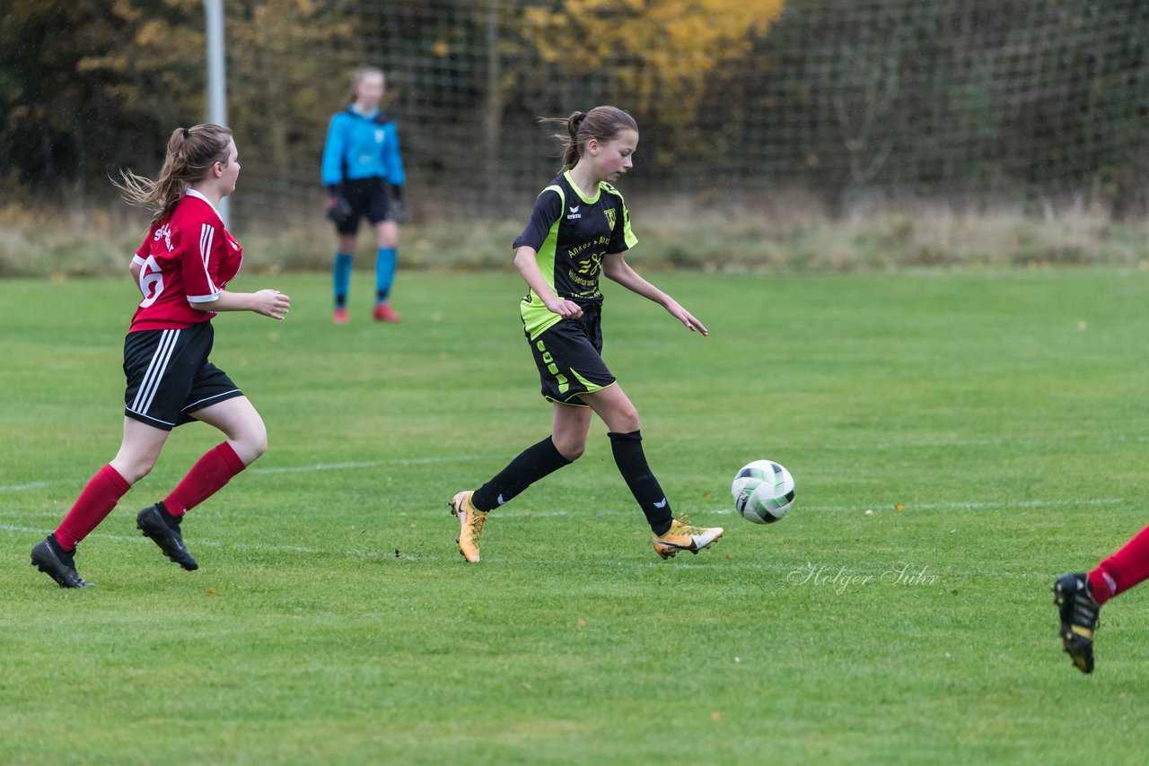 Bild 72 - B-Juniorinnen SG Mittelholstein - SV Frisia 03 Risum-Lindholm : Ergebnis: 1:12